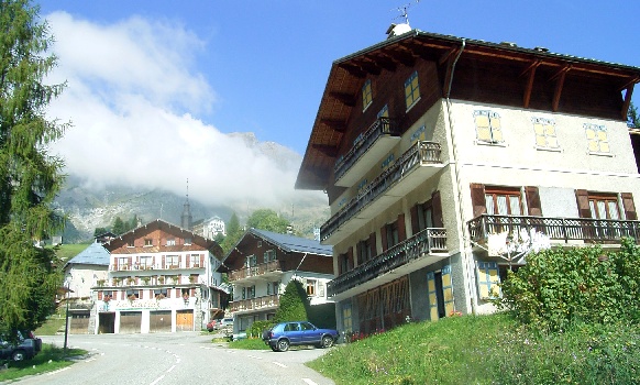 to Col des Aravis