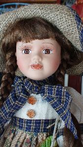 tiroler  puppe: madchen/Girl