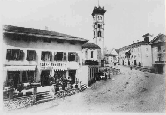 カヴァレーゼ1940年の教会付近