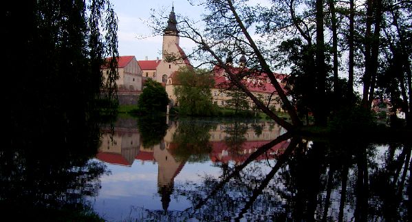 e` Telc