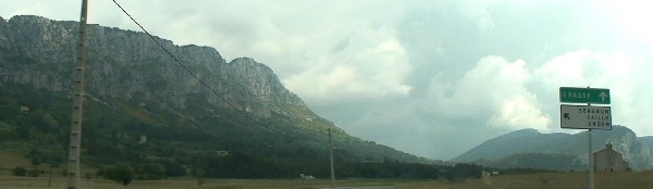 峠西から見るBauroux(1644m)山